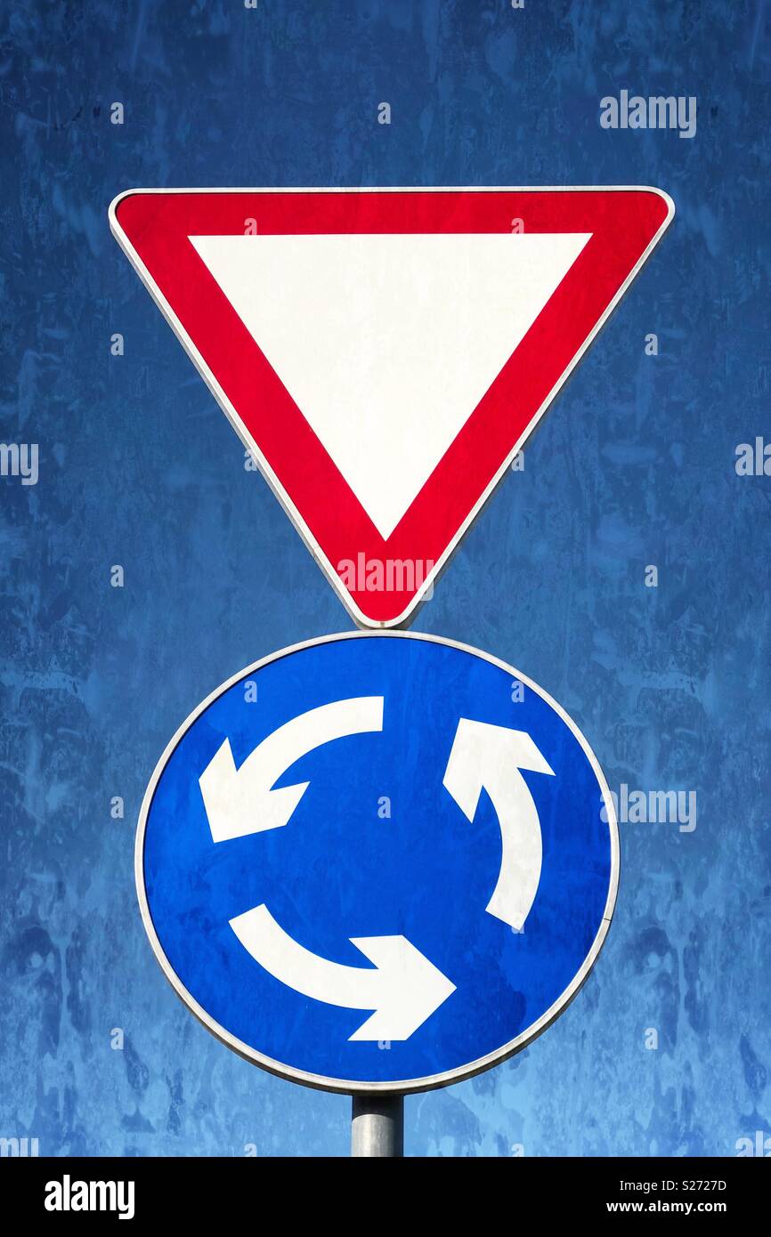Roundabout Sign Stock Photos & Roundabout Sign Stock Images Alamy