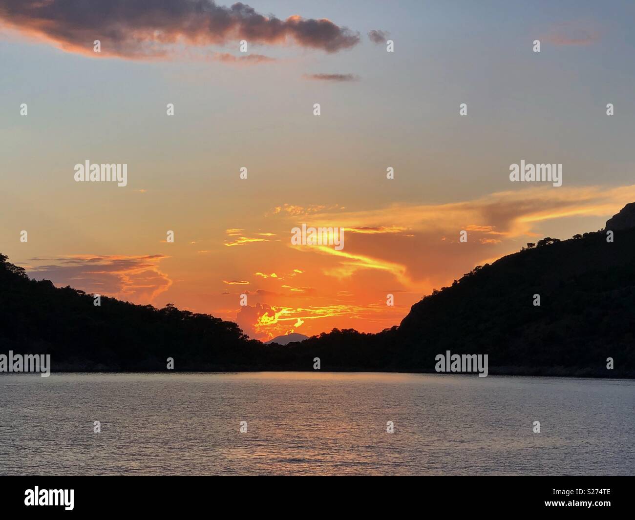 Set sun hi-res stock photography and images - Alamy