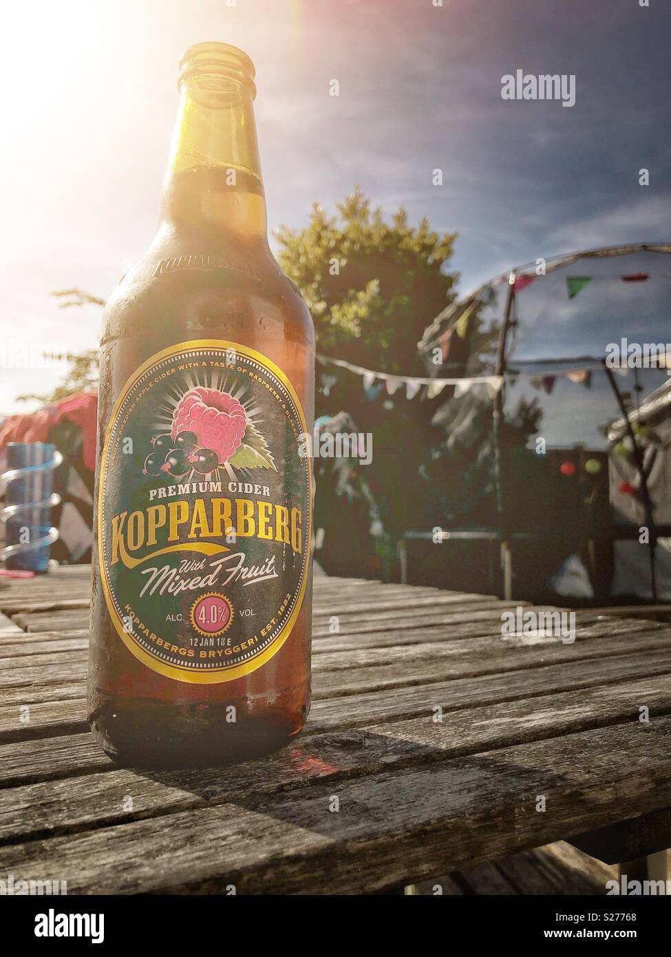 Kopparberg cider in the sun. Credit: Lee Ramsden / Alamy Stock Photo