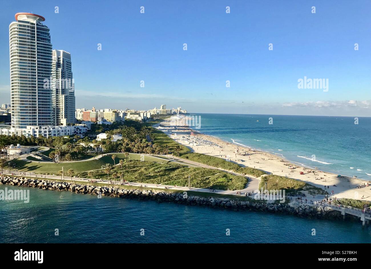 Miami south beach cruise sailaway Stock Photo - Alamy