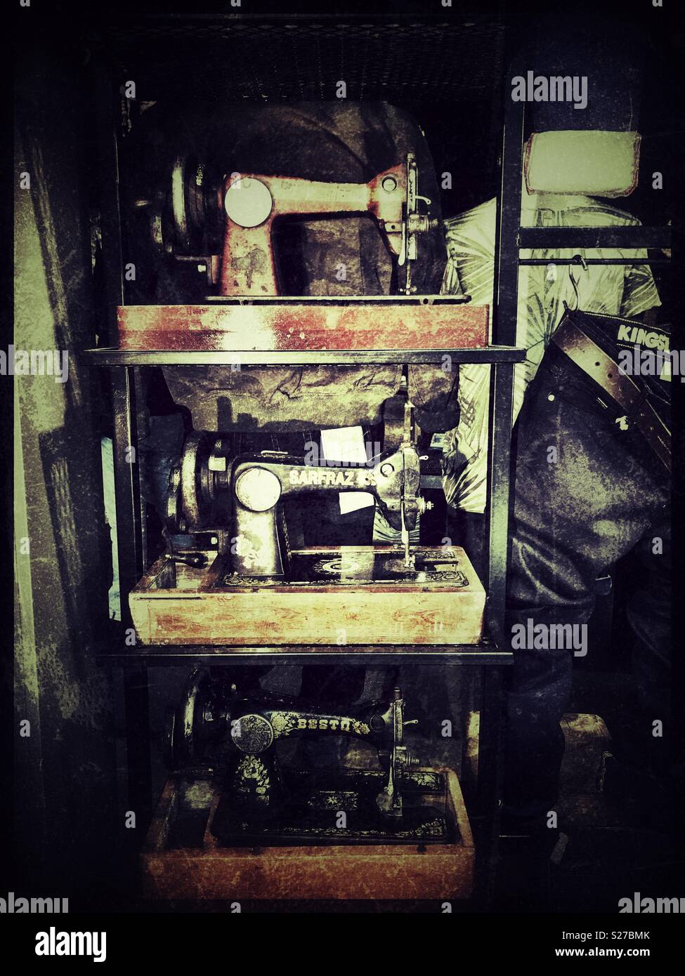 Window display with sewing machines hires stock photography and images