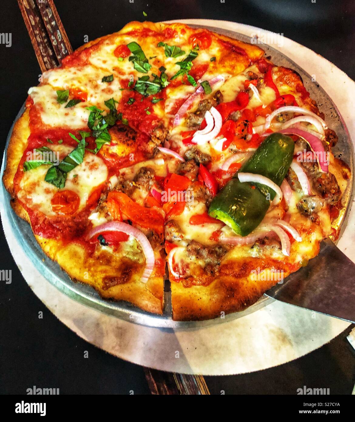 Haft haft pizza Chicago fire and Thin crust Margherita Stock Photo