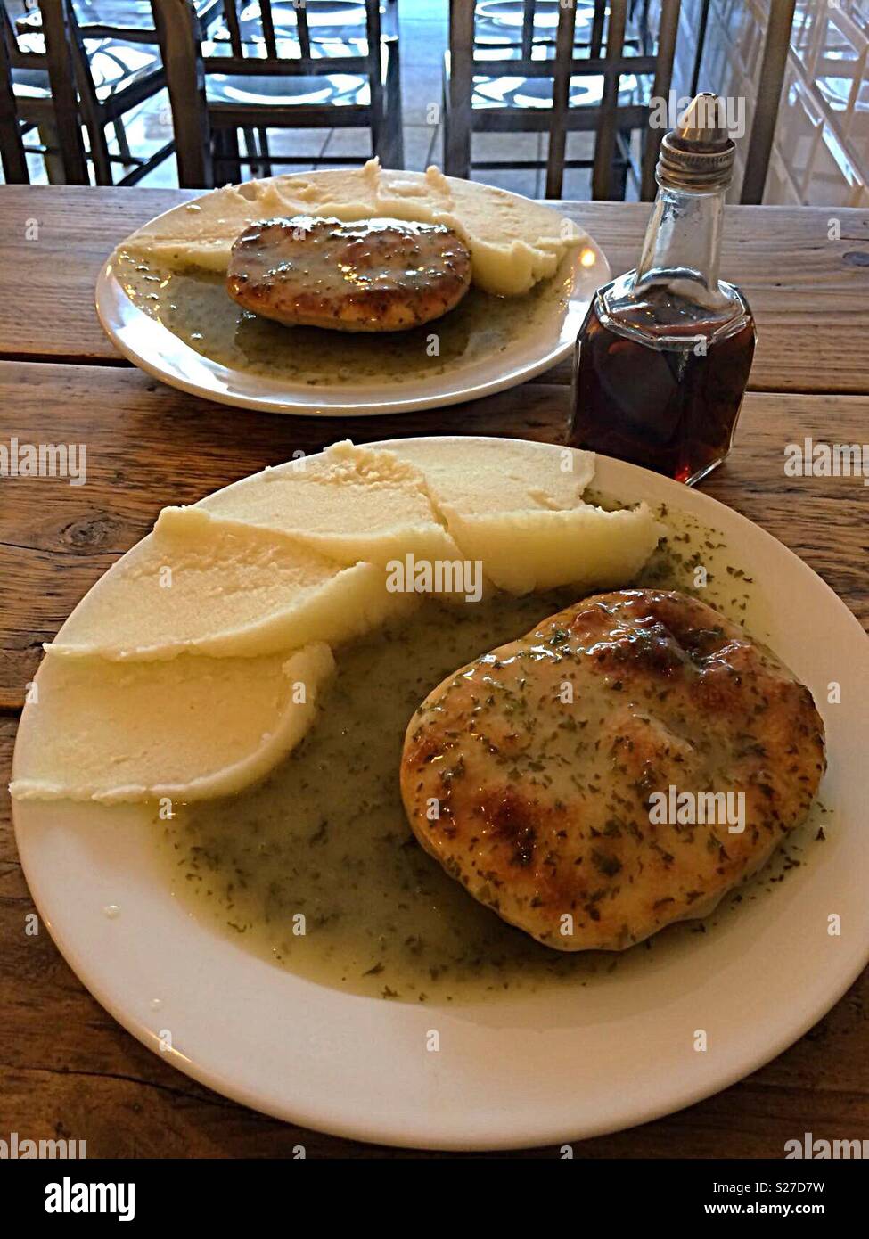 Pie and mash Stock Photo Alamy