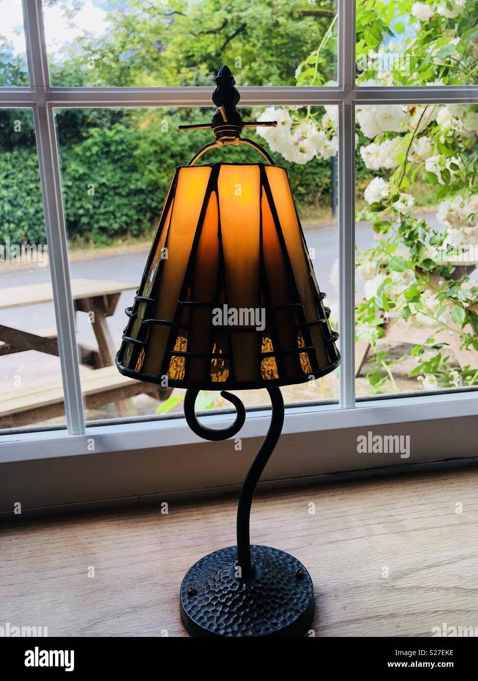 Small cheap window lamps