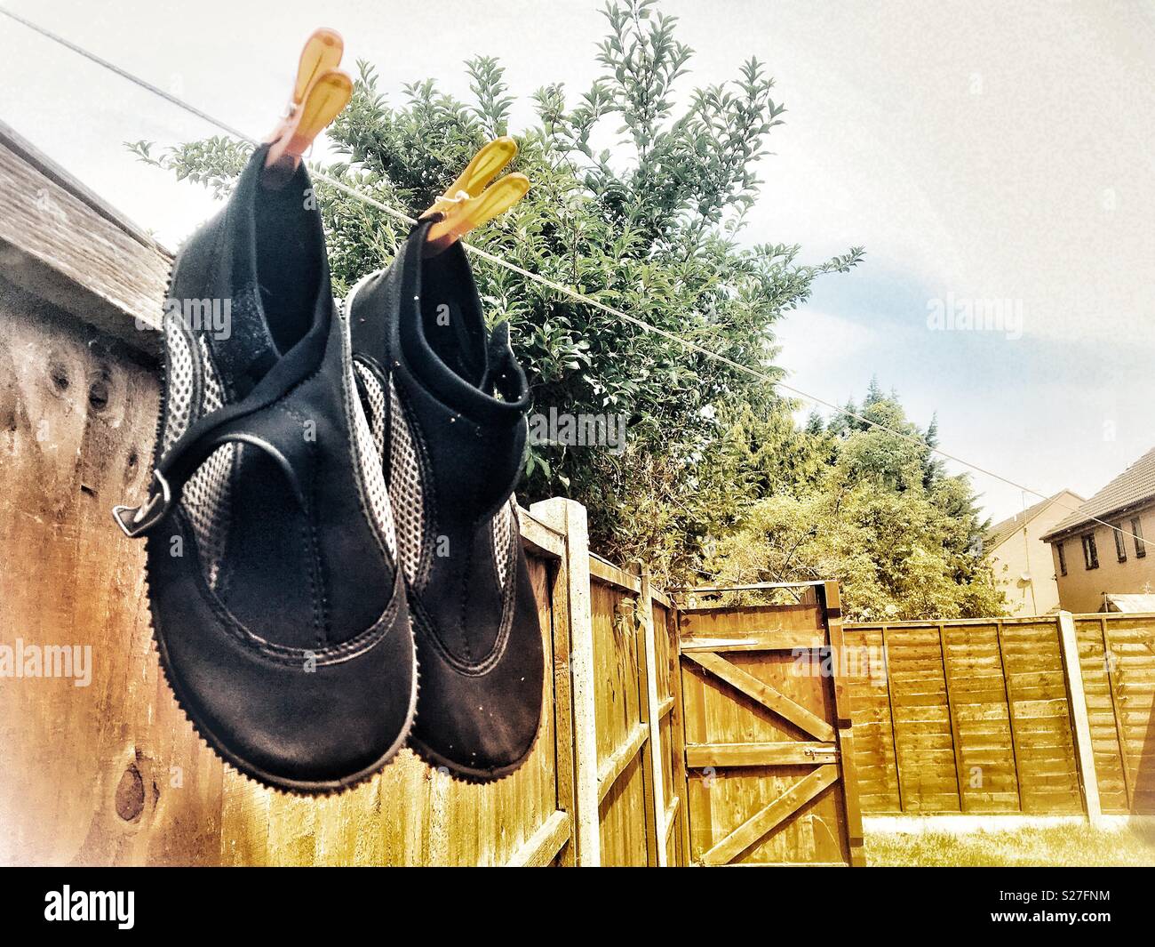 Drip dry hires stock photography and images Alamy