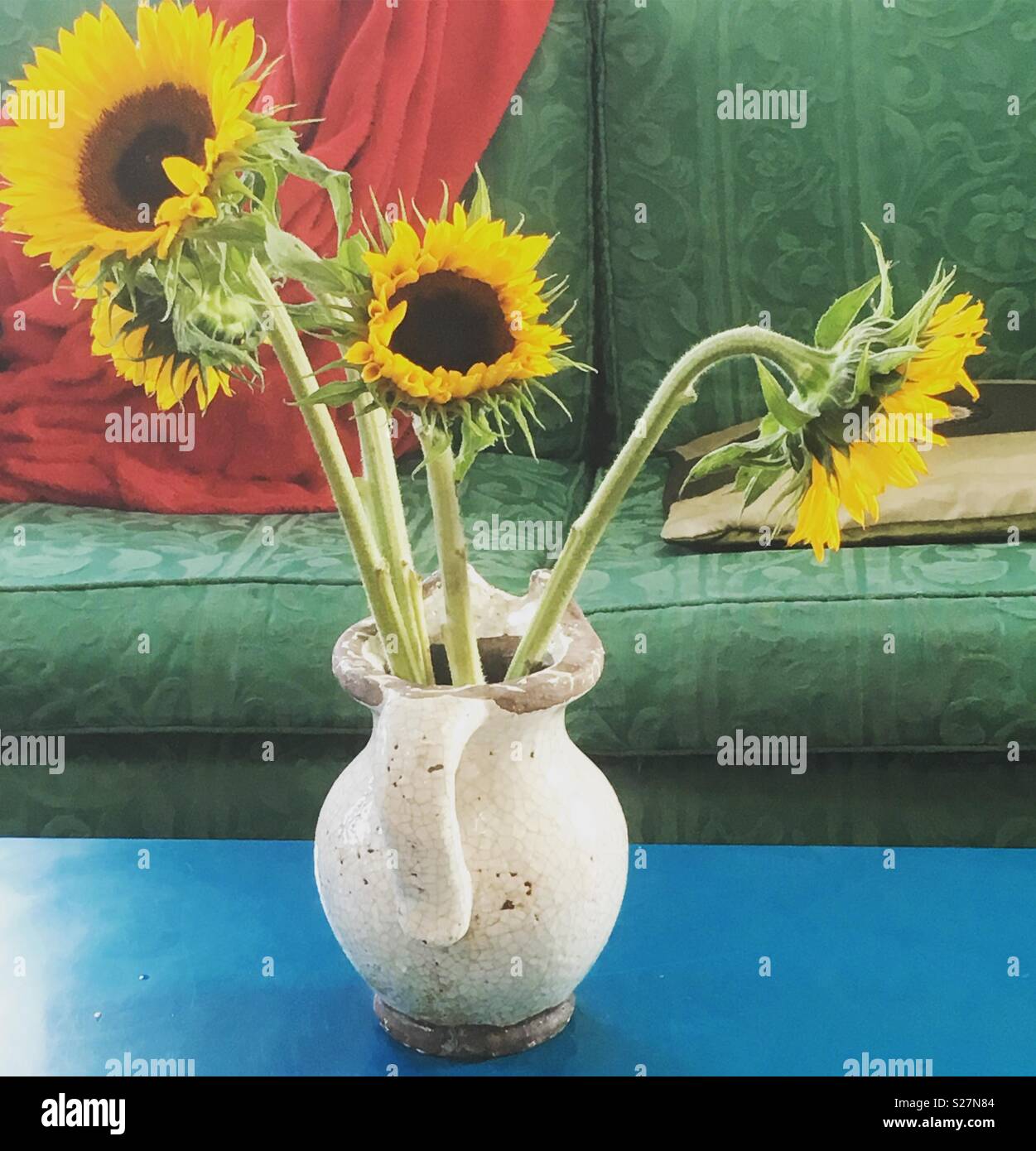 Sunflowers Vase Stock Photos Sunflowers Vase Stock Images Alamy