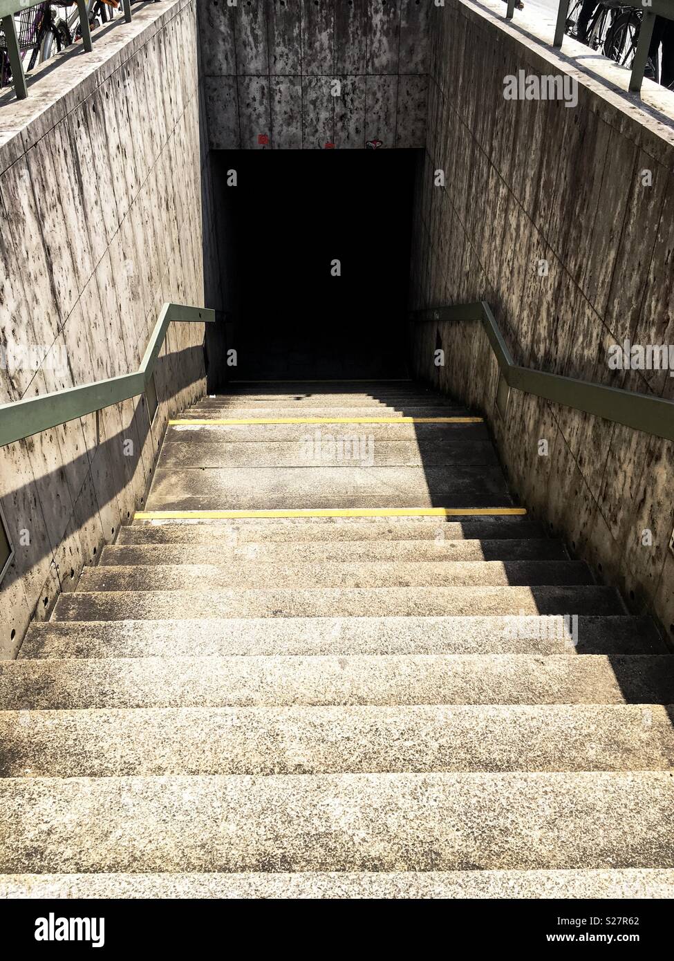 Scary stairs hi-res stock photography and images - Alamy