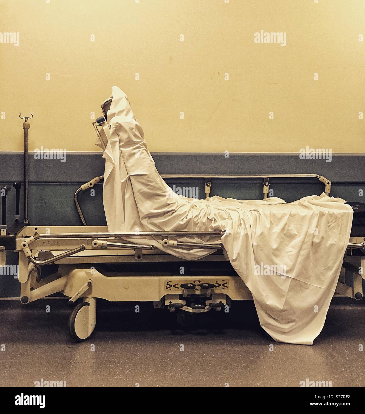 Hospital Gurney Stock Photo Alamy