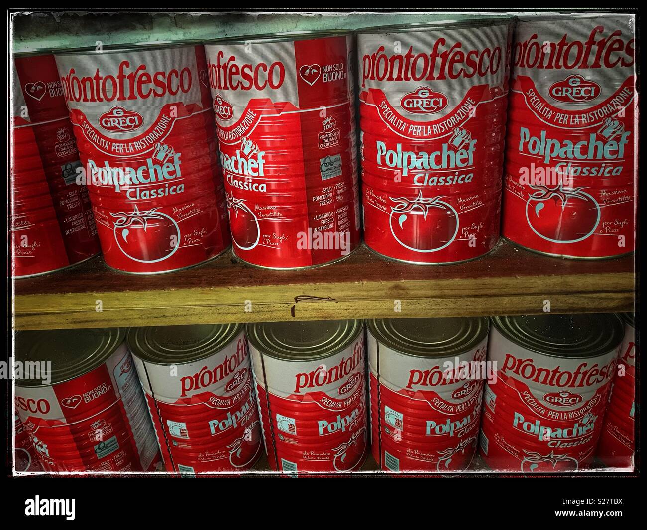 Tinned tomatoes hi-res stock photography and images - Alamy