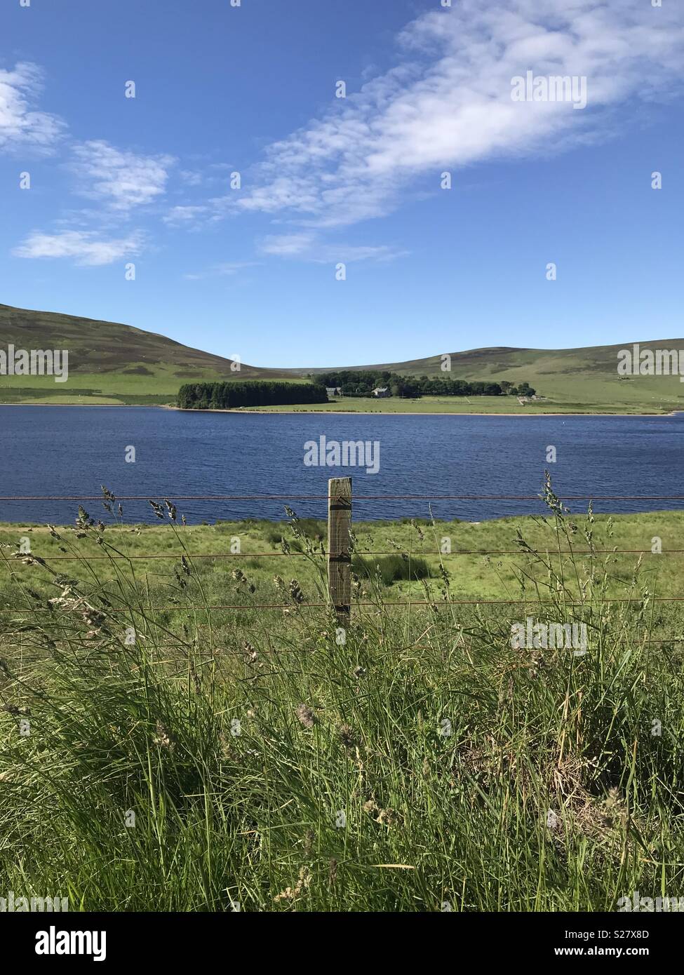 Sunshine blue skies hi-res stock photography and images - Alamy