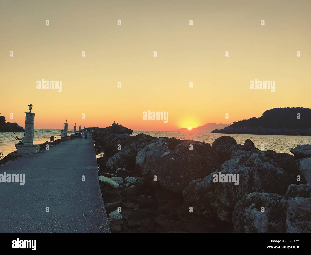 River meets sea hi-res stock photography and images - Alamy