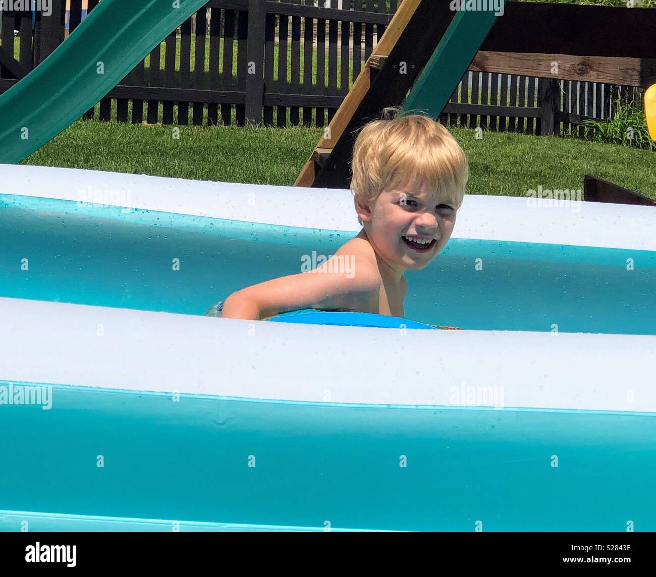 Happy pool hires stock photography and images Alamy