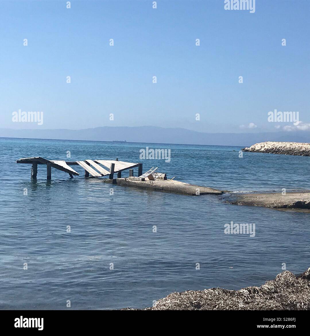 Sunshine holidays hi-res stock photography and images - Alamy
