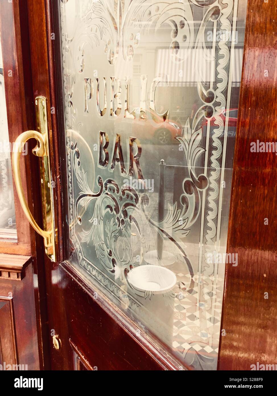 Public House Pub Door In London With Etched Glass Public Bar