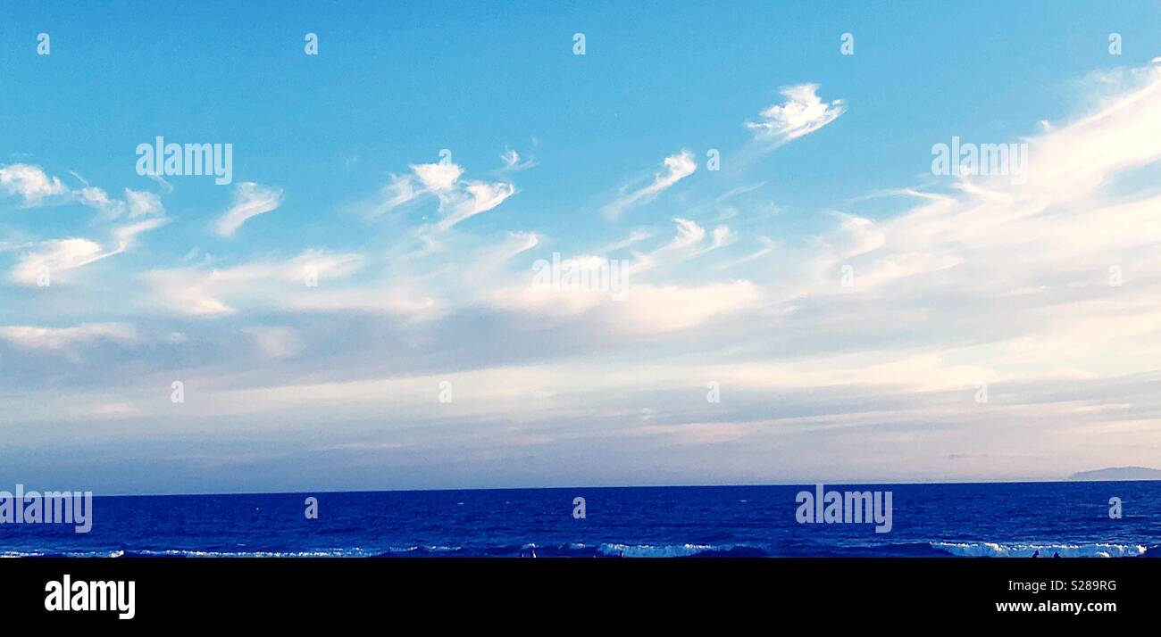 Ocean meets the sky hi-res stock photography and images - Alamy