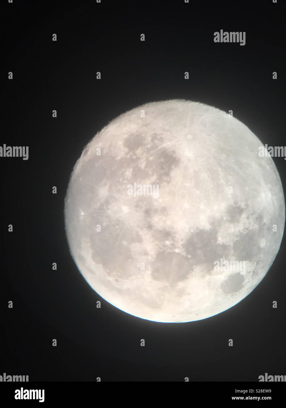 Close up full moon hi-res stock photography and images - Alamy