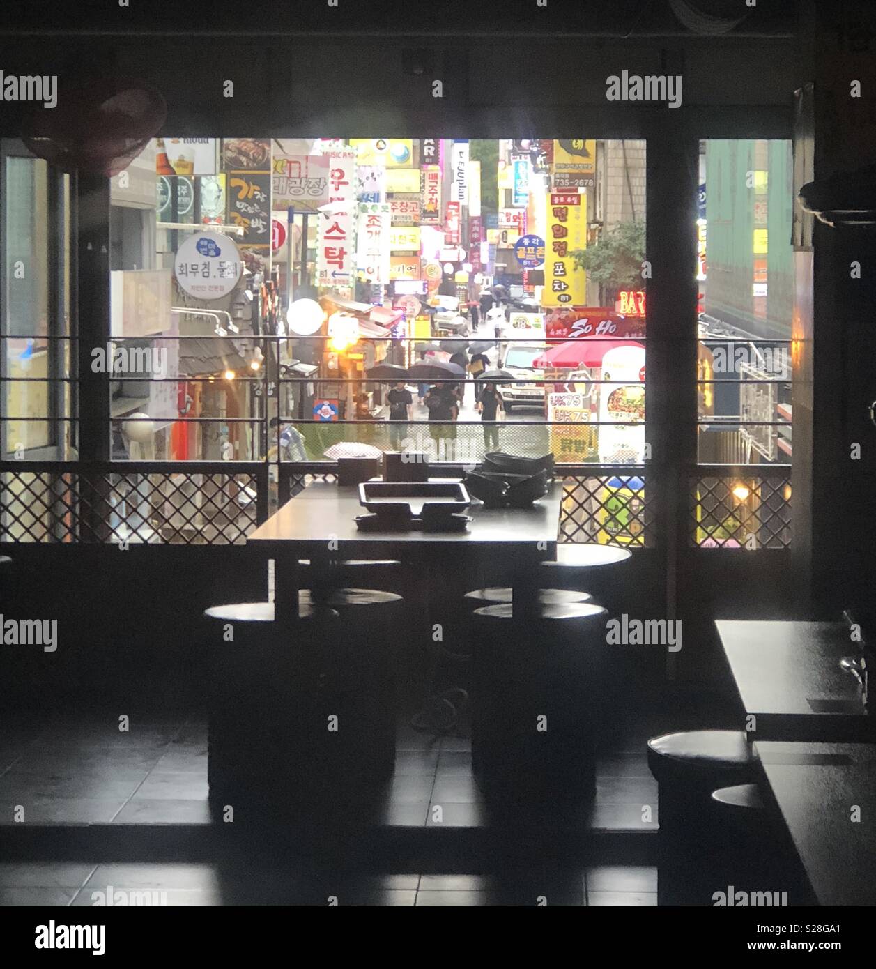 Busy street in seoul hi-res stock photography and images - Alamy