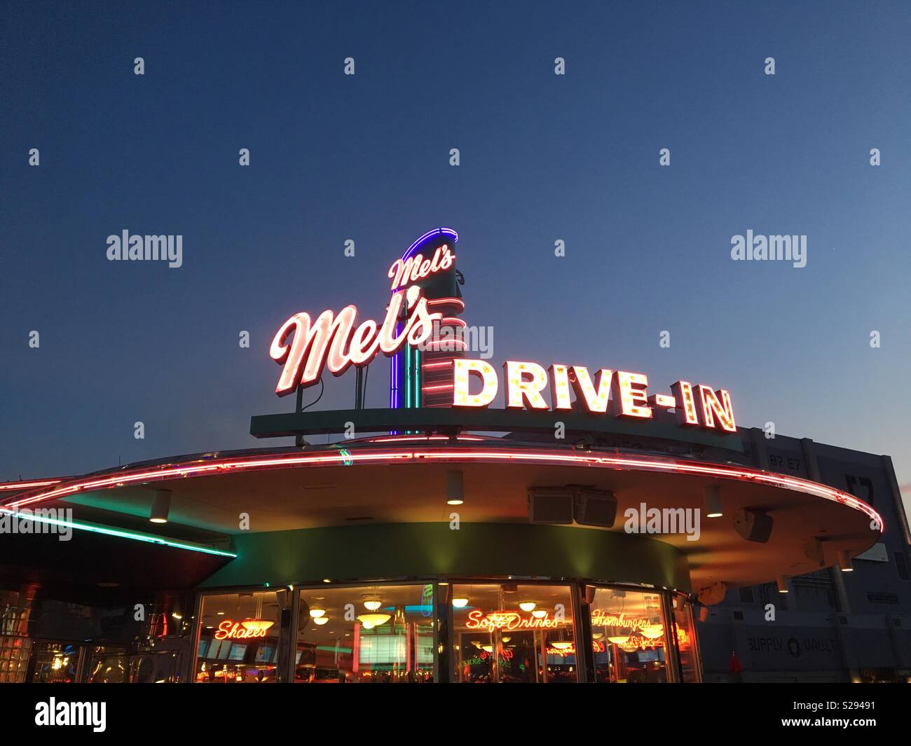 Mels Mels Drive In High Resolution Stock Photography And Images Alamy Mels Mels Drive In High Resolution Stock Photography And Images Alamy