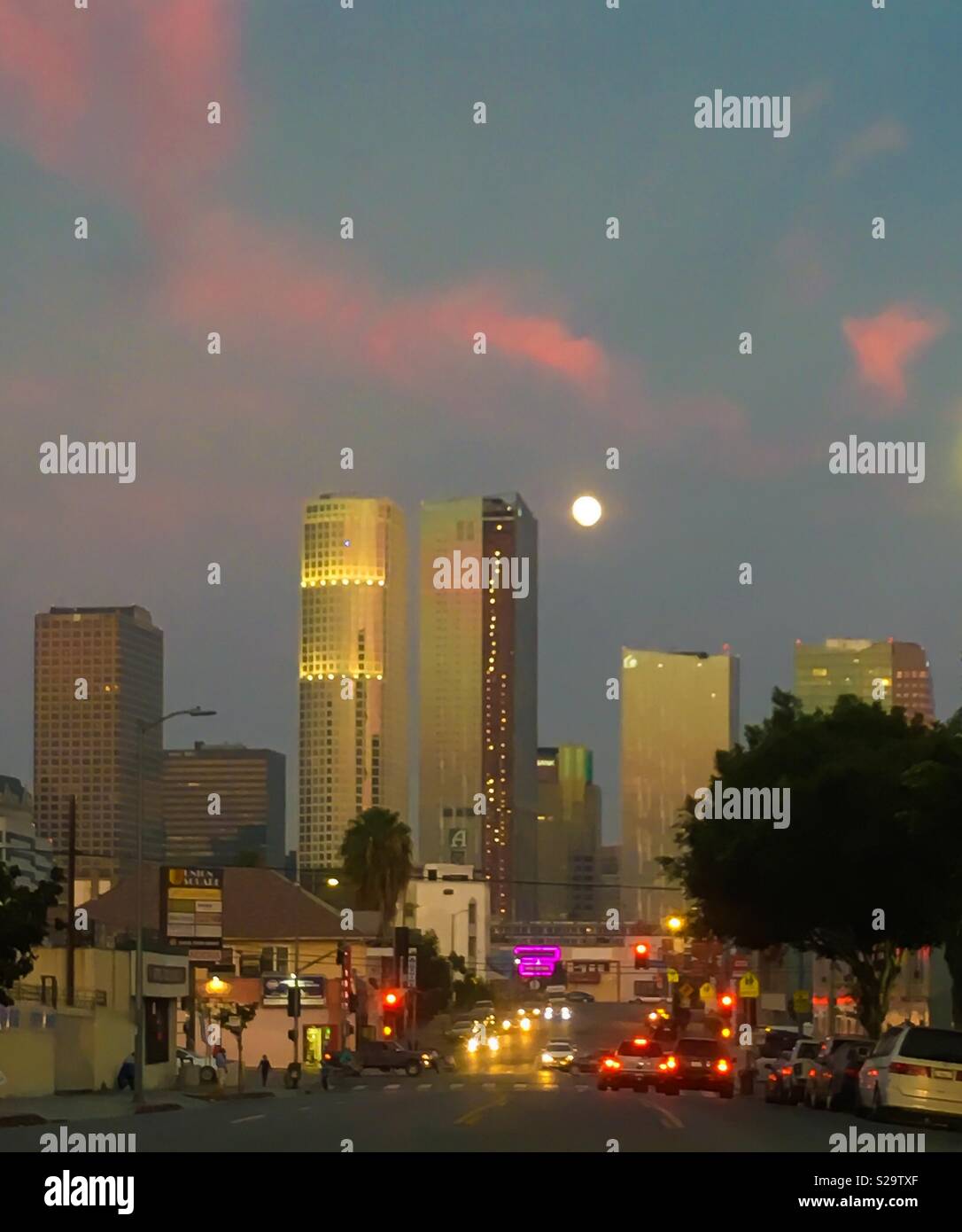 Moon los angeles hi-res stock photography and images - Alamy