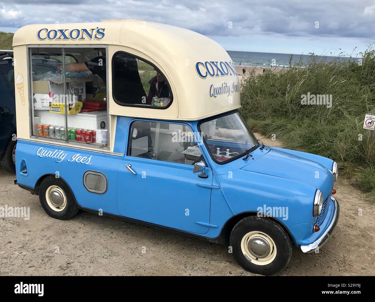 Mini ice cream van Stock Photo - Alamy