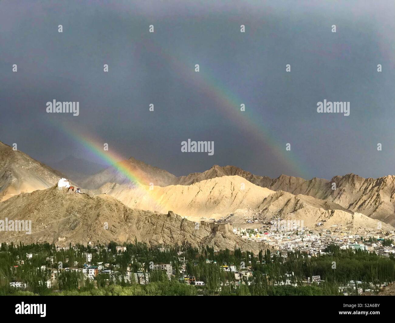 Natural rainbows hi-res stock photography and images - Alamy