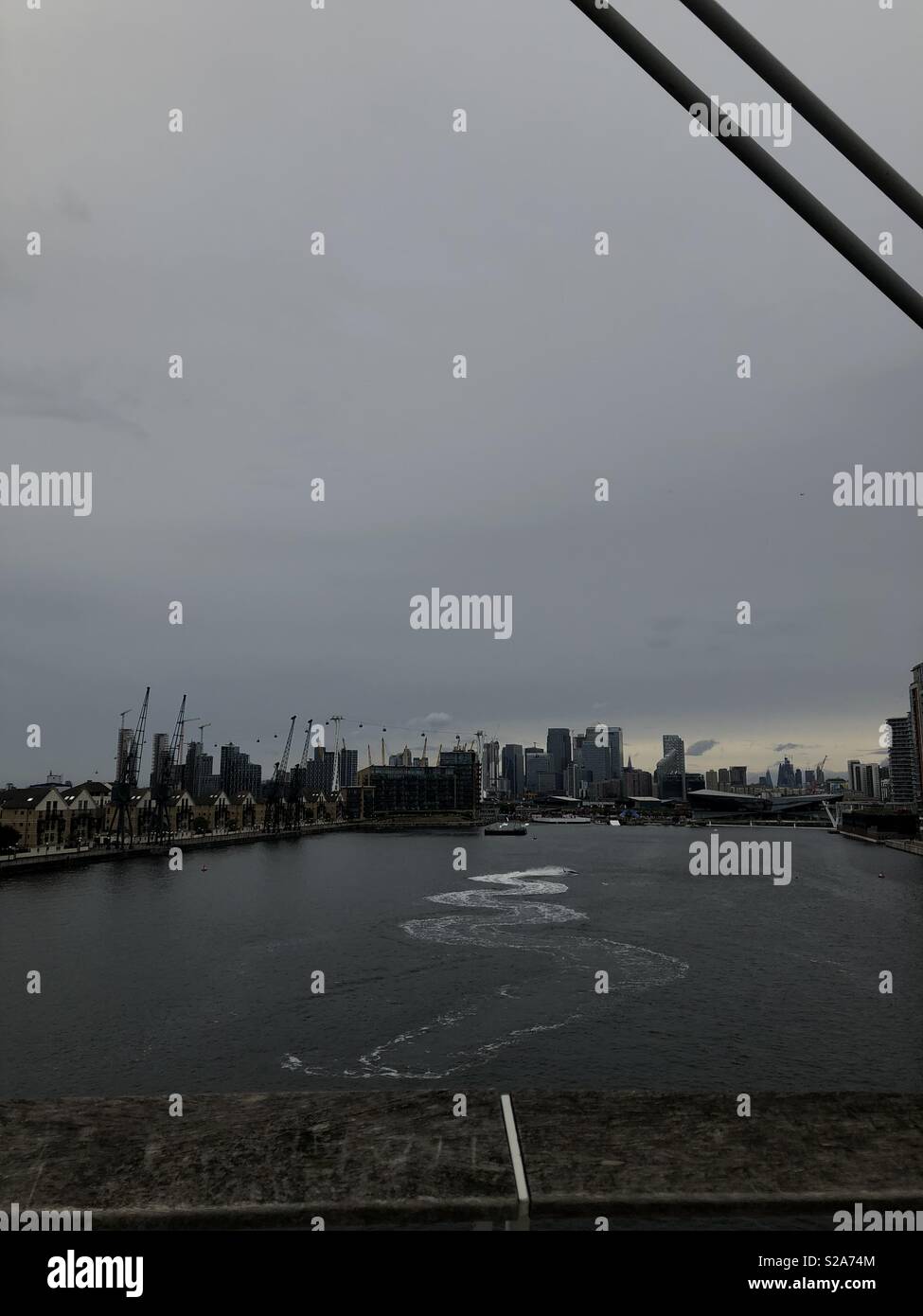 Excel london bridge hires stock photography and images Alamy