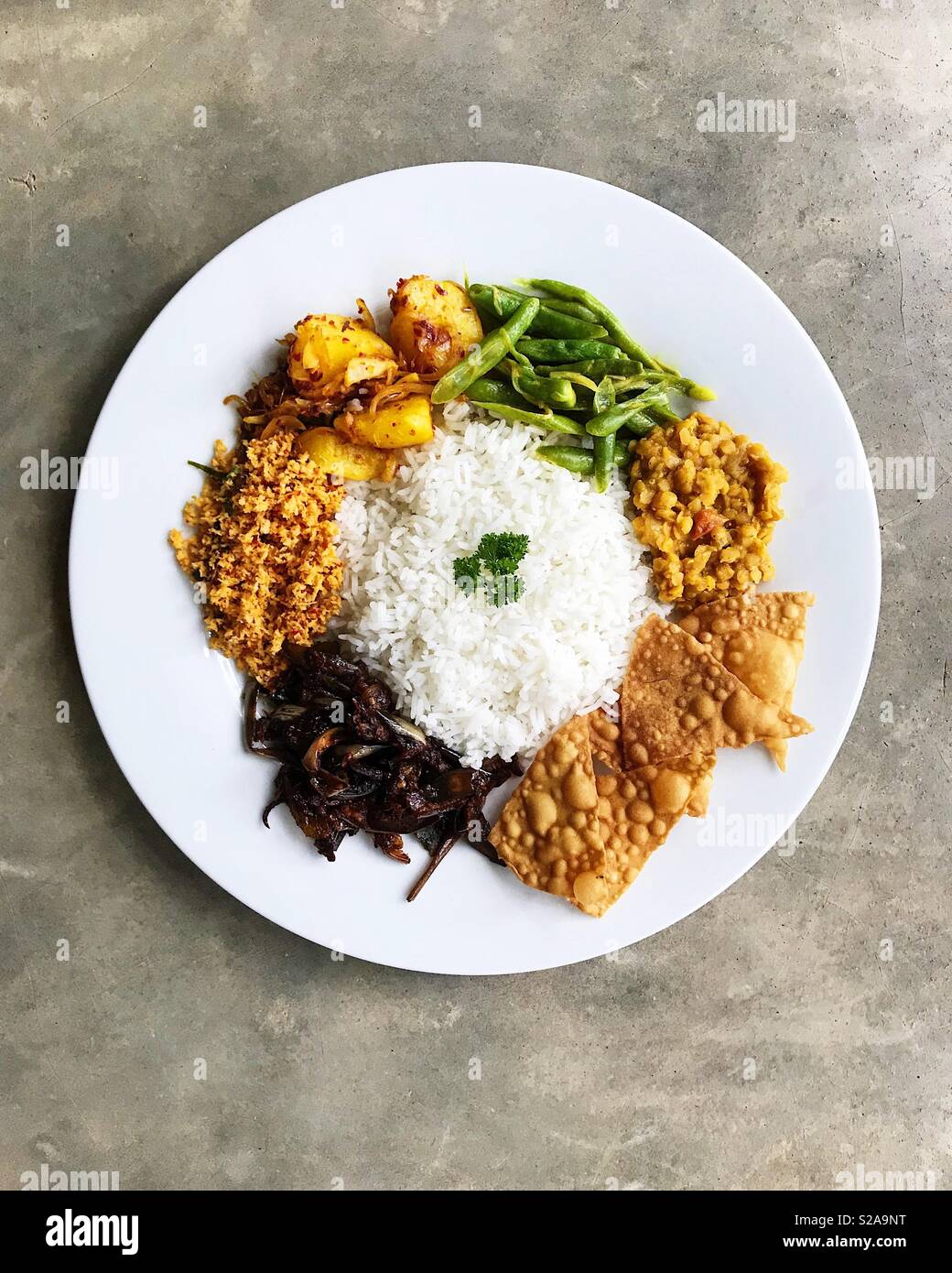 Sri Lankan Rice And Curry Stock Photo Alamy sri-lankan-rice-and-curry-stock-photo-alamy