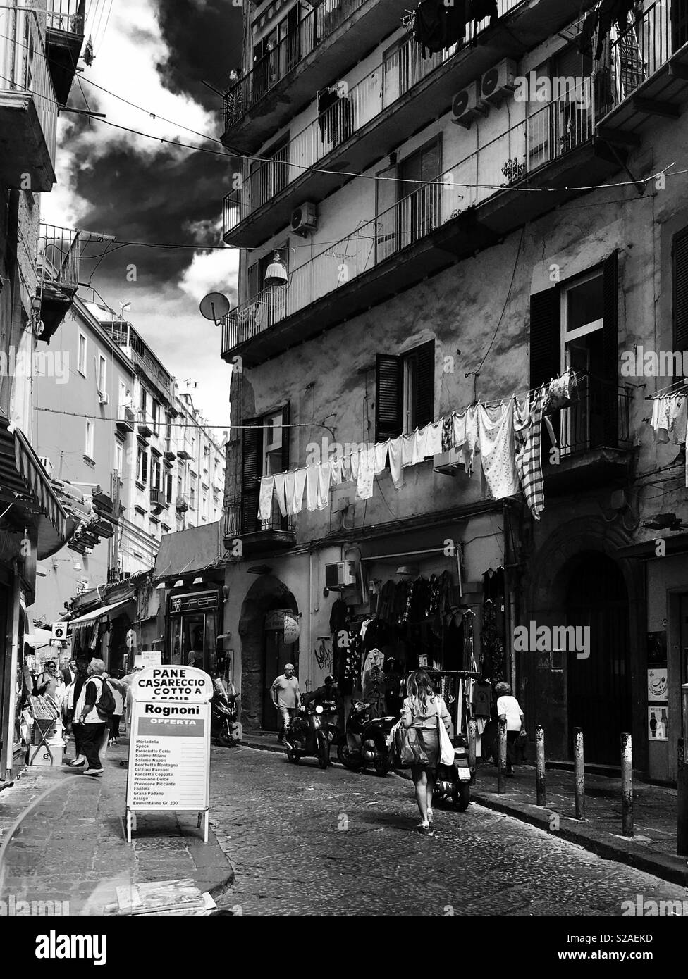 Naples italy street Black and White Stock Photos & Images - Alamy