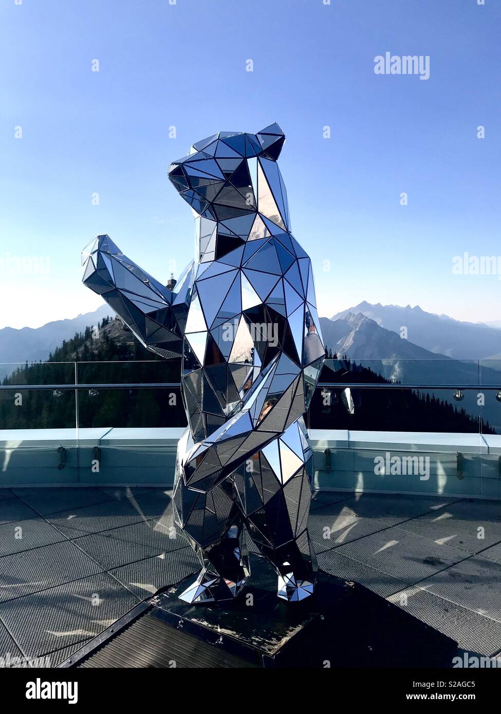 Mirror Bear Statue on Sulfur Mountain Stock Photo Alamy