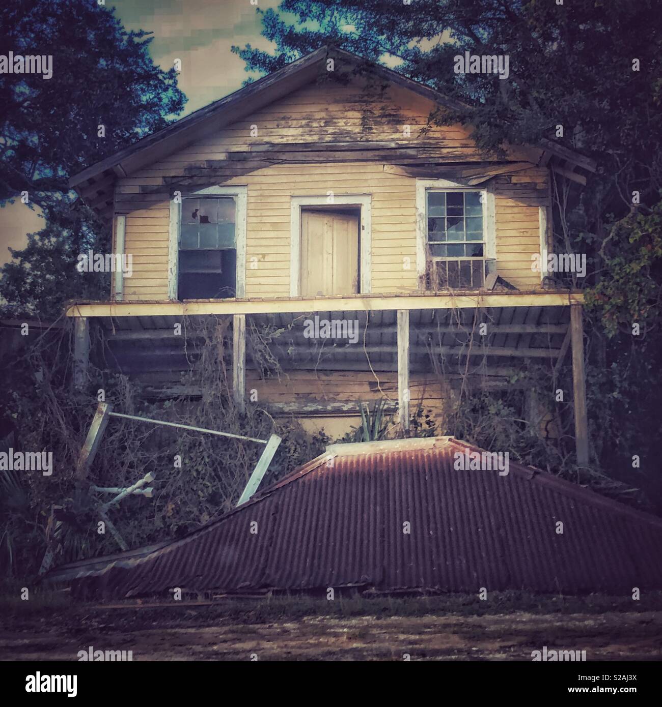Spooky, abandoned, twostory house in Coden, Alabama Stock Photo Alamy