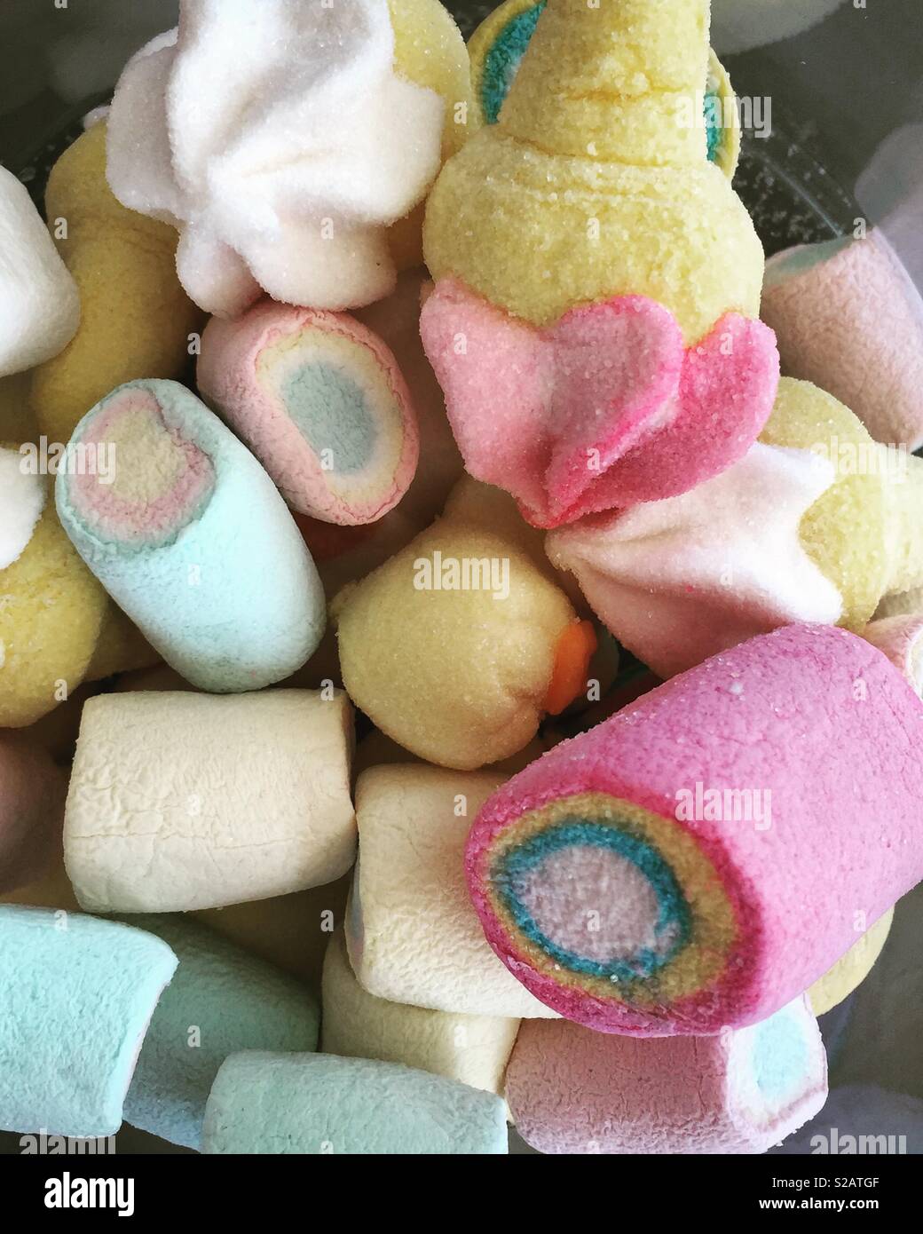 Marshmallows in a jar Stock Photo Alamy