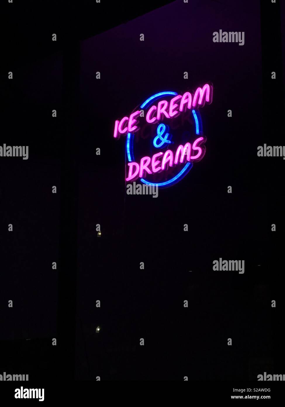 Ice cream & dreams sign Stock Photo Alamy