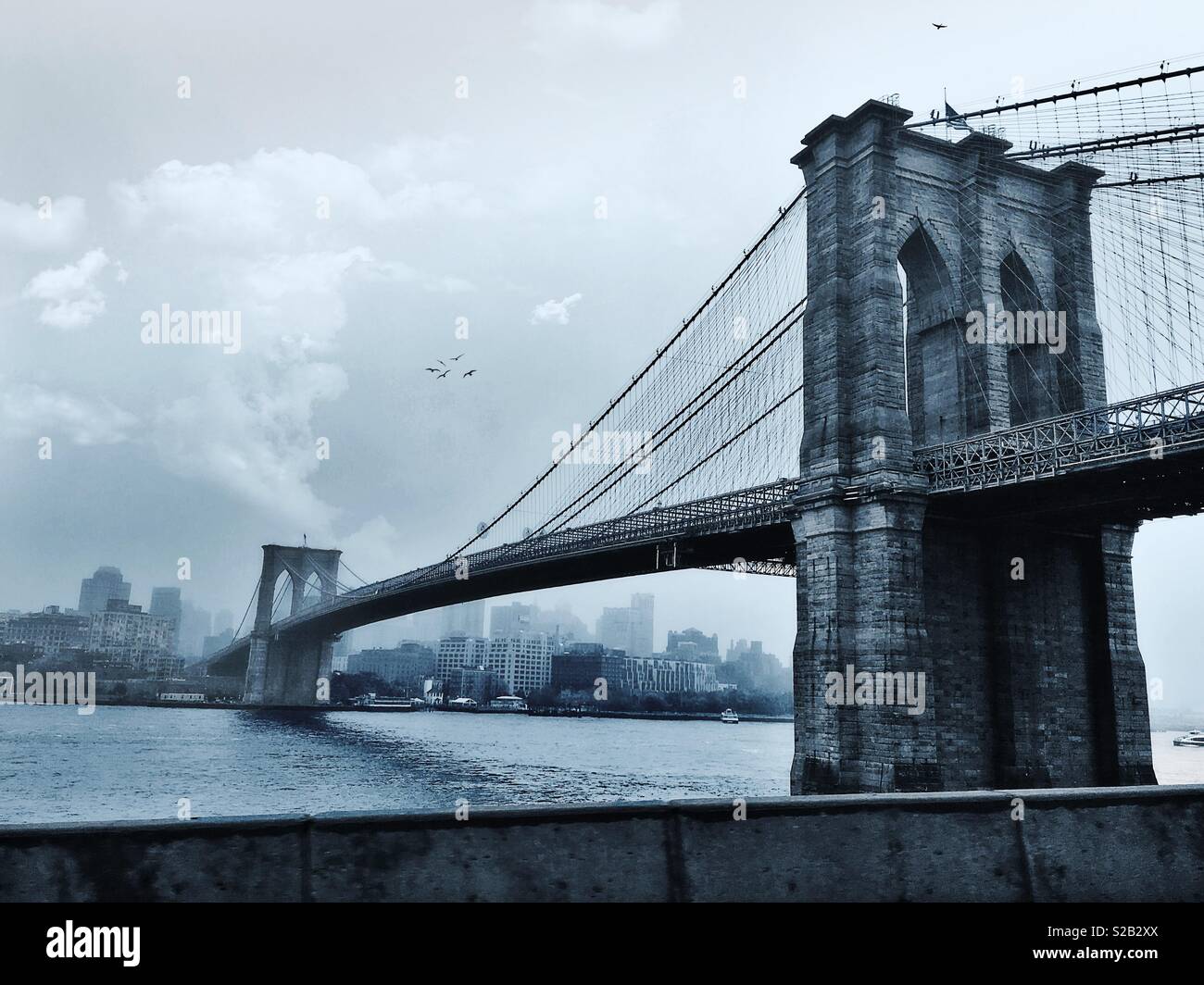 Epic Shot Of New York Brooklyn Bridge In Winter Storm Stock Photo Alamy