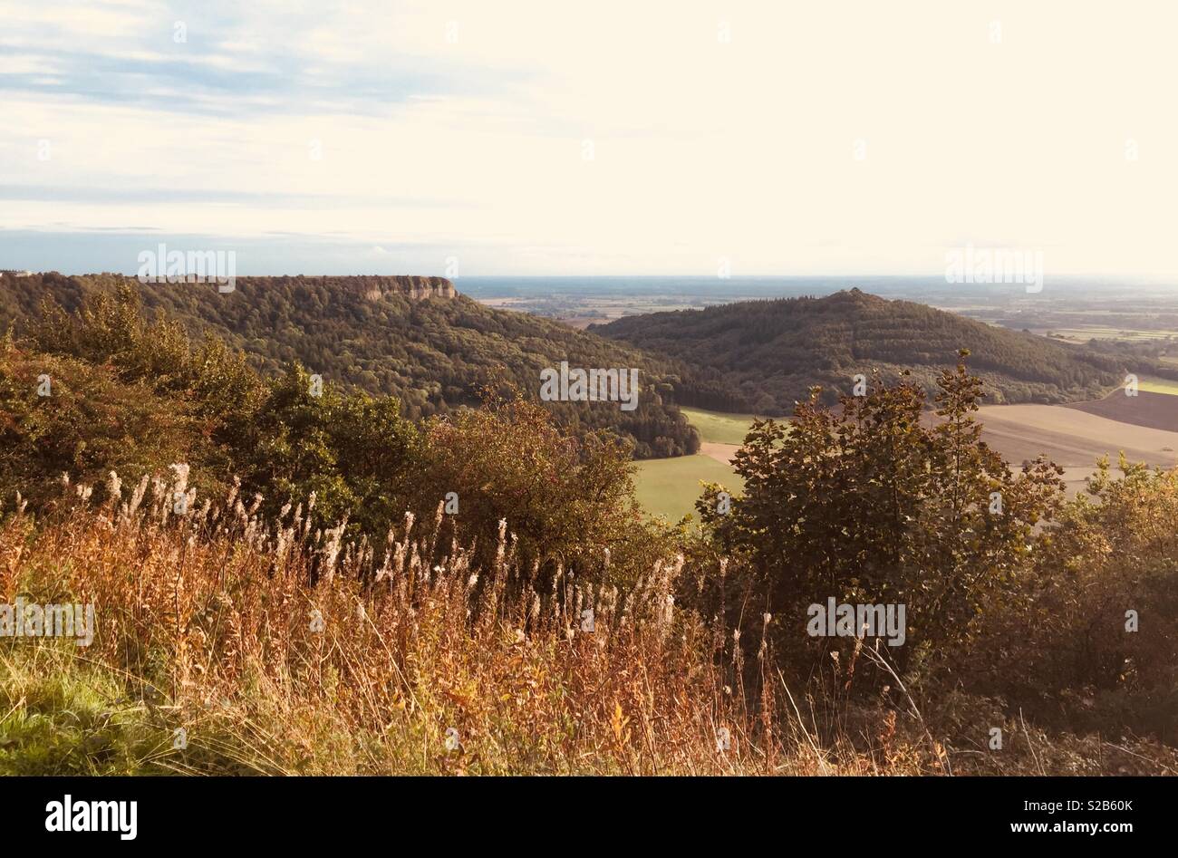 English countryside view hi-res stock photography and images - Alamy