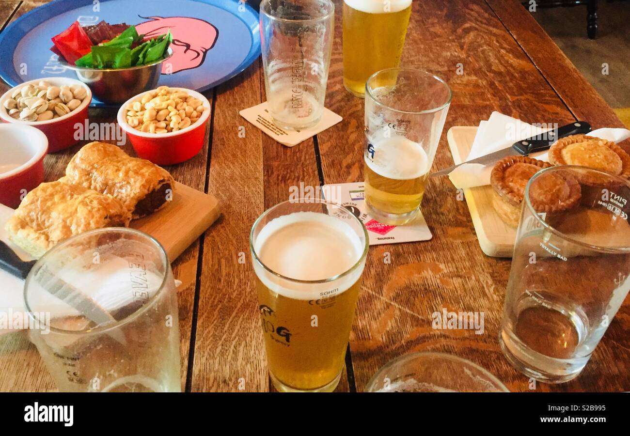 Pub snacks hires stock photography and images Alamy