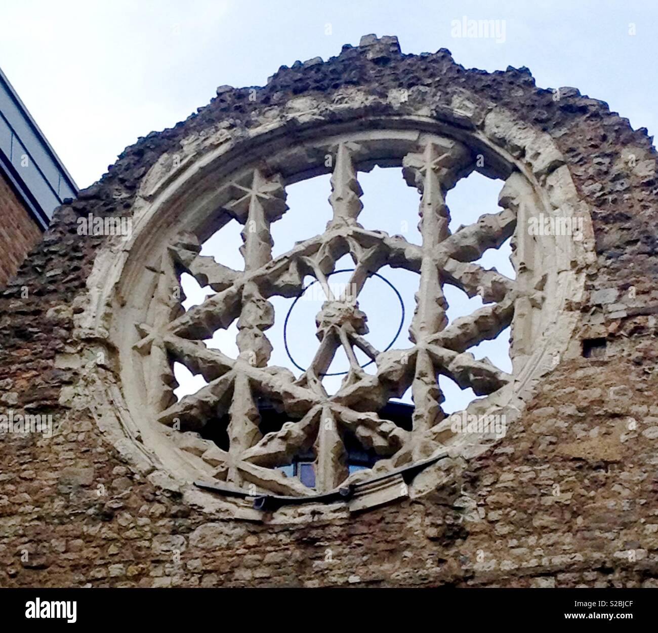 winchester-palace-rose-window-hi-res-stock-photography-and-images-alamy
