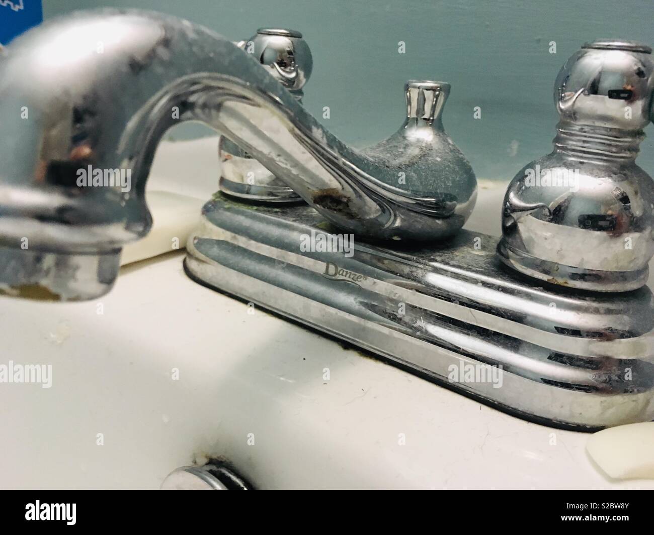 Kitchen sink /bathroom sink Stock Photo Alamy