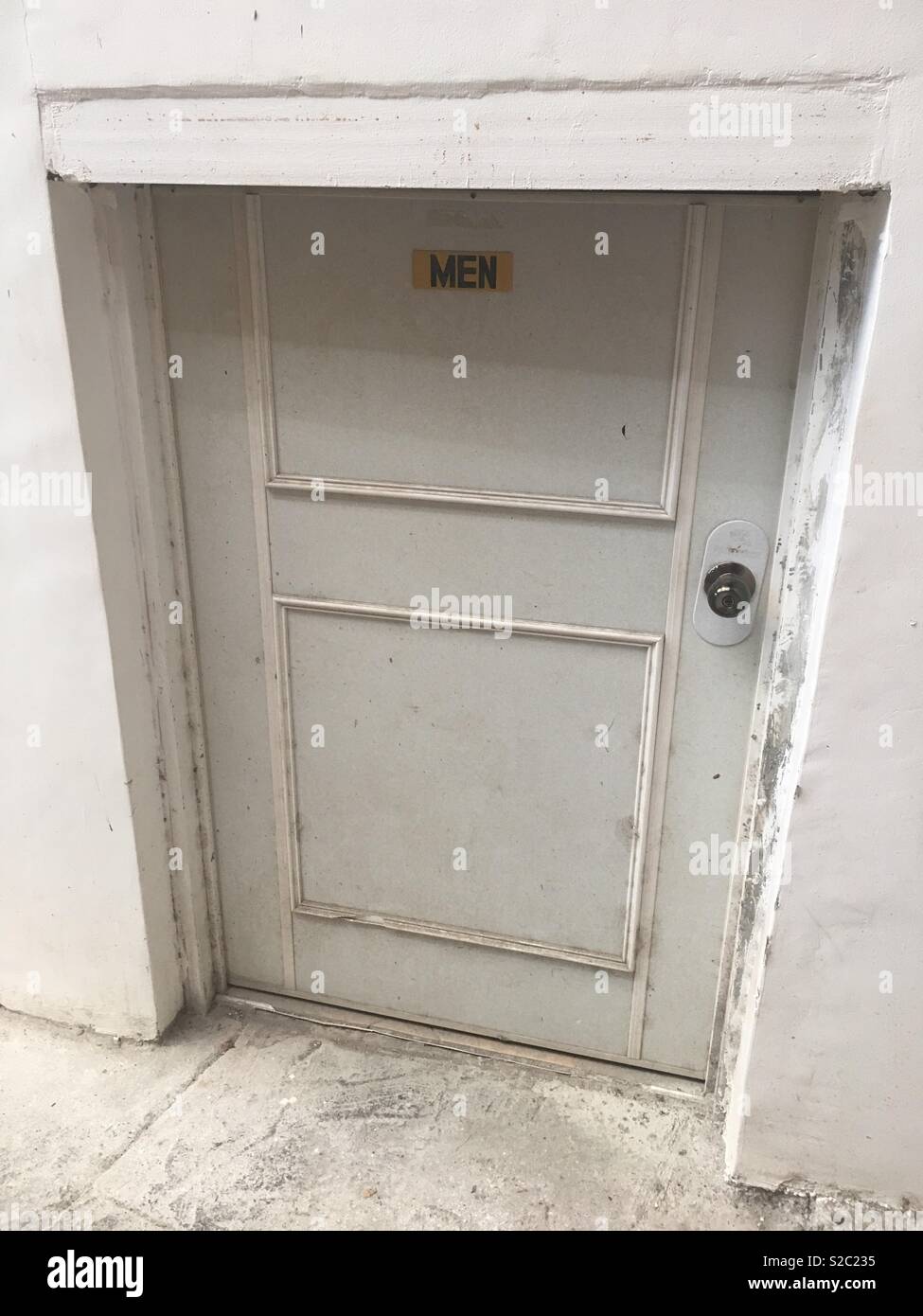 Toilet for short men Stock Photo Alamy