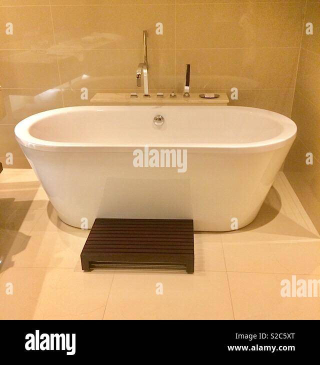 Bath tub in a hotel room in Dubai Stock Photo Alamy
