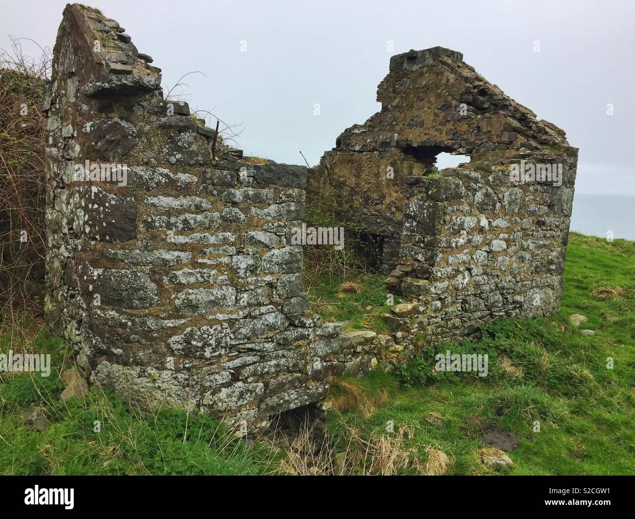 Old manganese mine Porth Ysgo 2018 Stock Photo Alamy