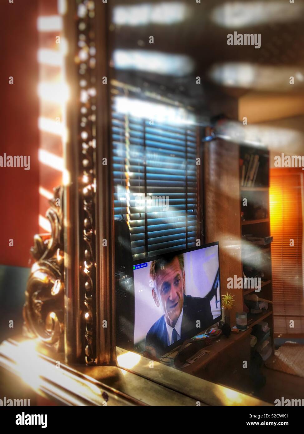 Sean Penn, The First, on tv Stock Photo Alamy