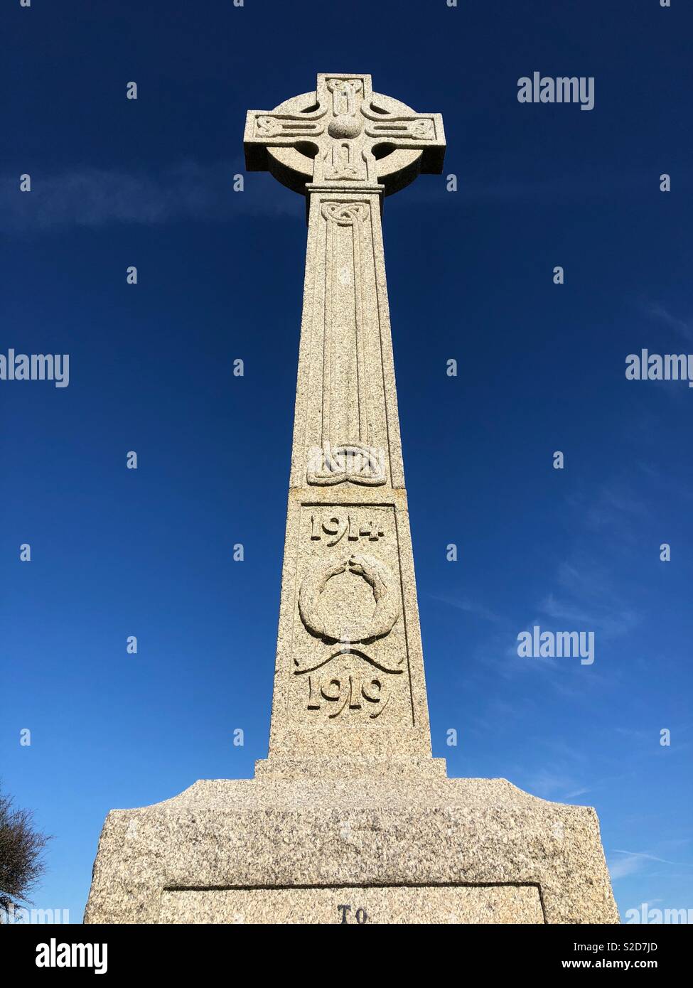 Memorial cross for those who gave their lives in the first work war, Padstow, North Cornwall England. - Smartphone Captured Stock Image