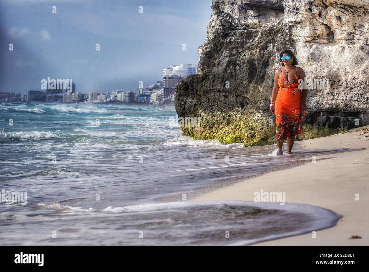 Caminhada na praia Stock Photo