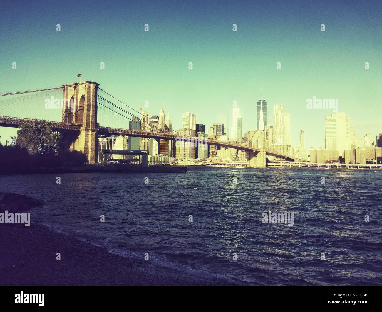 New york citys brooklyn bridge hi-res stock photography and images - Alamy