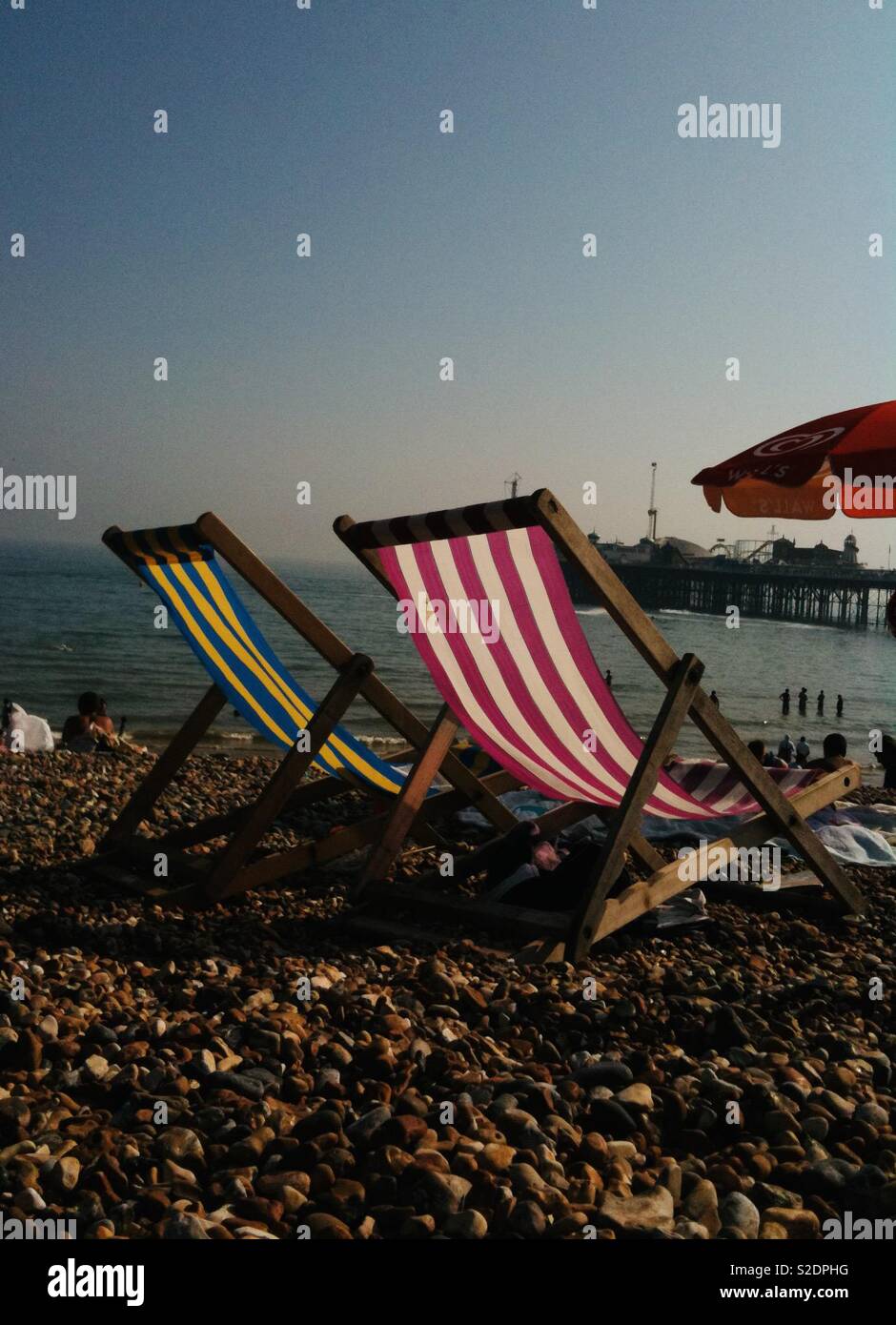 Deckchairs deckchair brighton beach hires stock photography and images Alamy