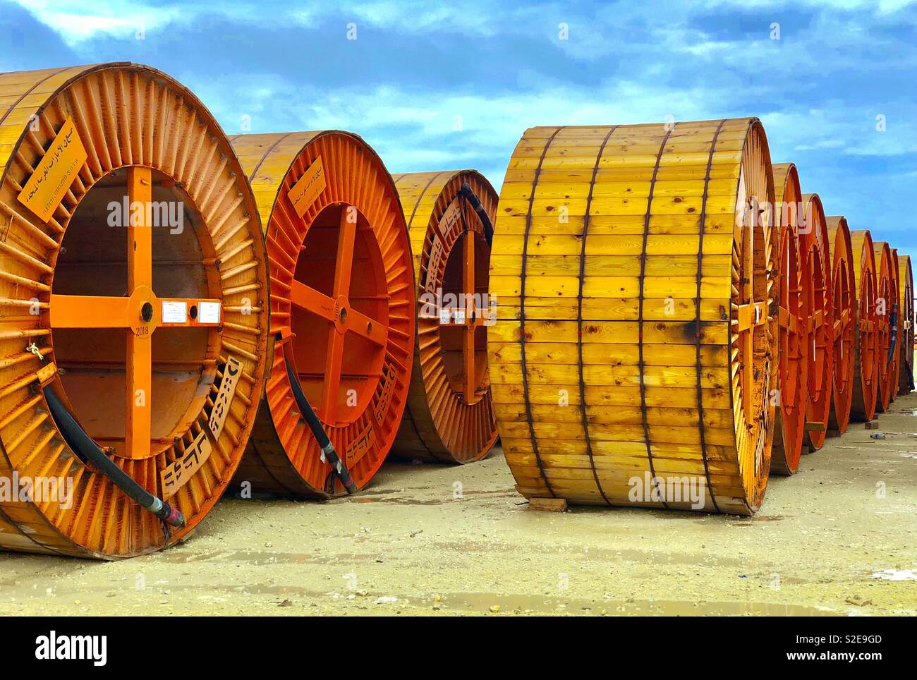 Cable drum hi-res stock photography and images - Alamy