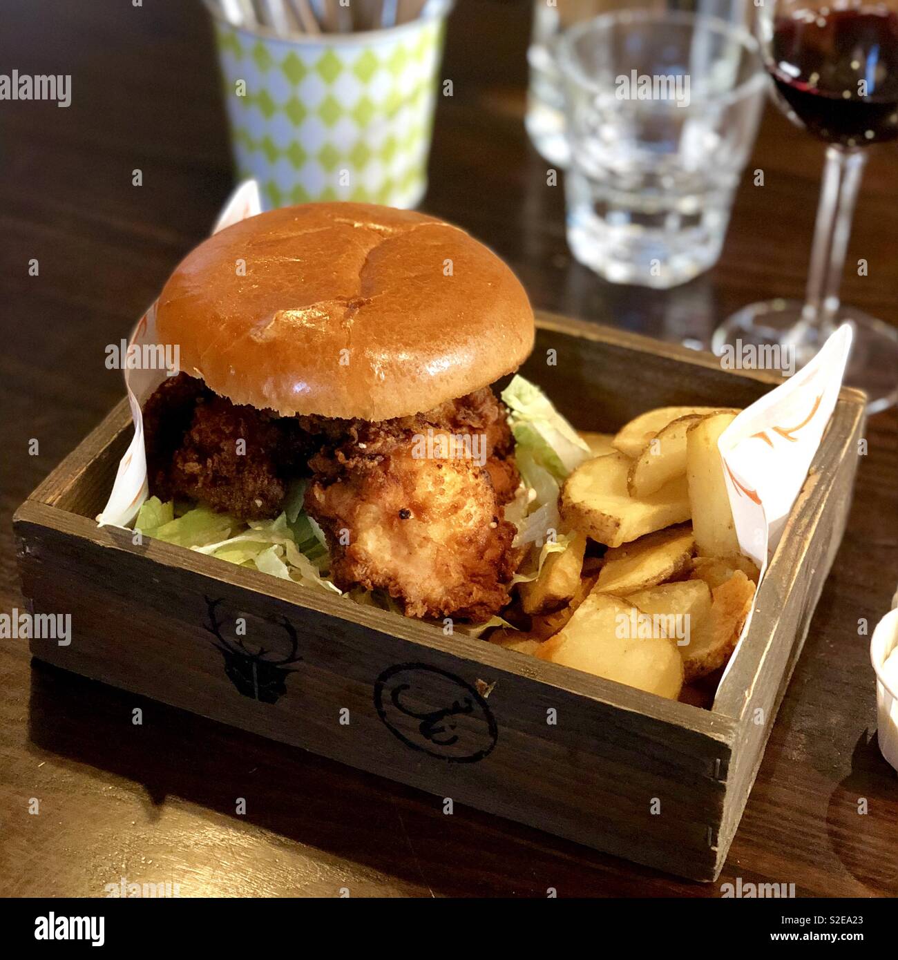Buttermilk Fried Chicken Burger With Chips Stock Photo Alamy