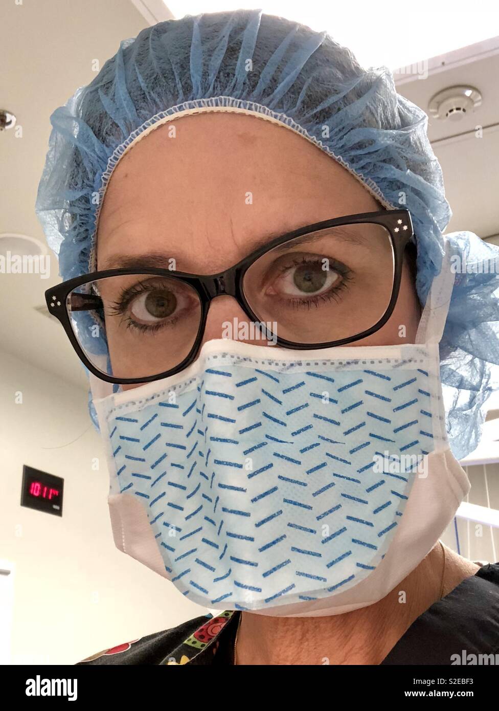 Surgical attire in the operating room Stock Photo Alamy