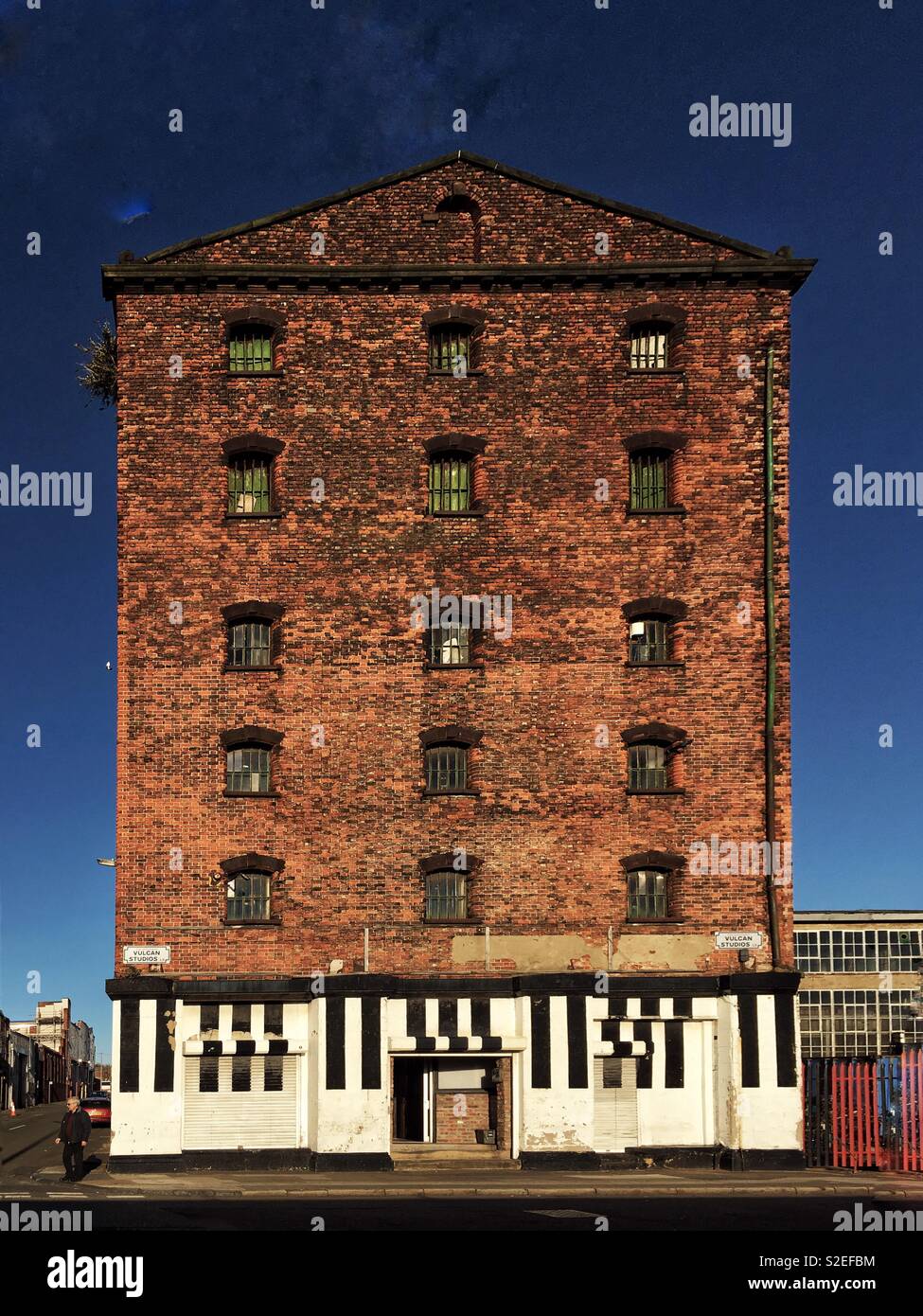 Vulcan Studios, Waterloo Rd, Liverpool Stock Photo Alamy