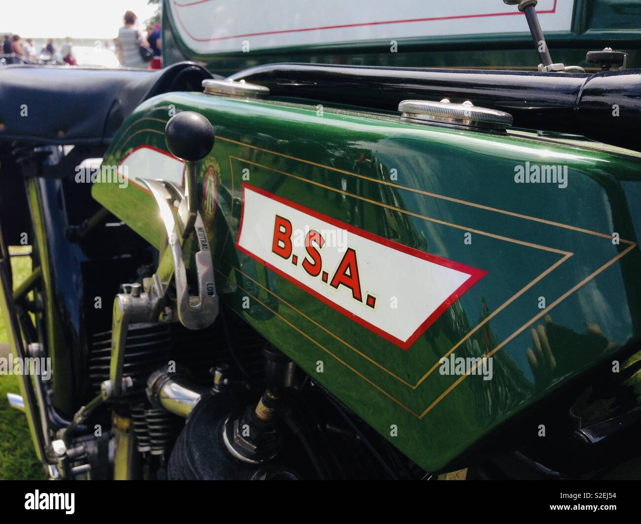 Bsa motorcycle tank hi-res stock photography and images - Alamy